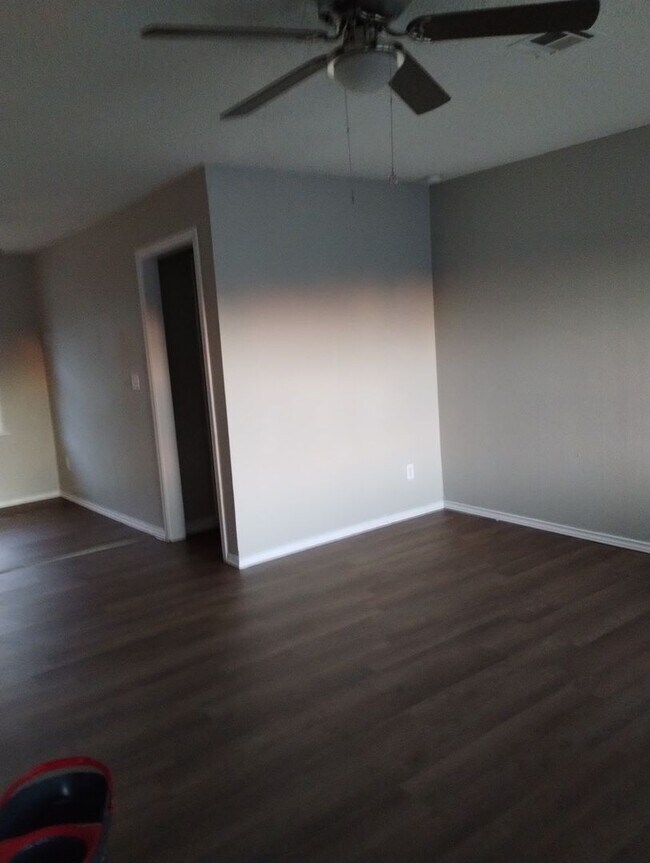 Foto del edificio - 1435 NW 24th St