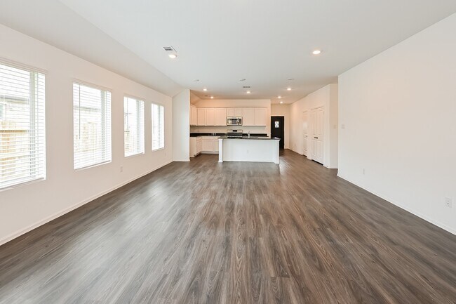 Foto del edificio - 5228 Pine Pass Dr