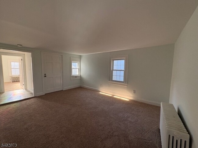 Building Photo - 80 Main St