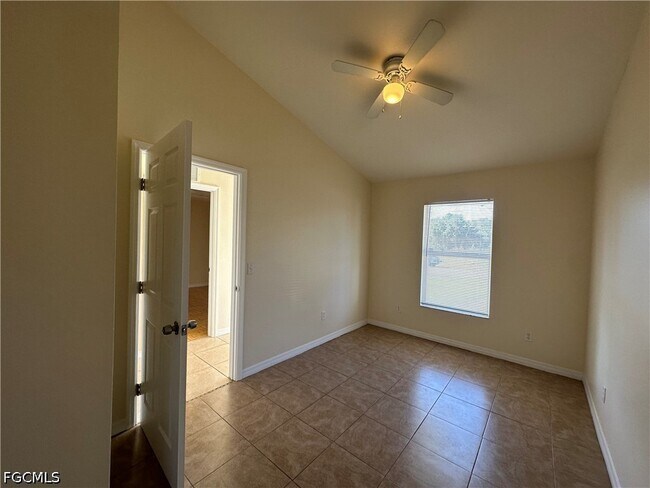Foto del edificio - 4724 26th St SW