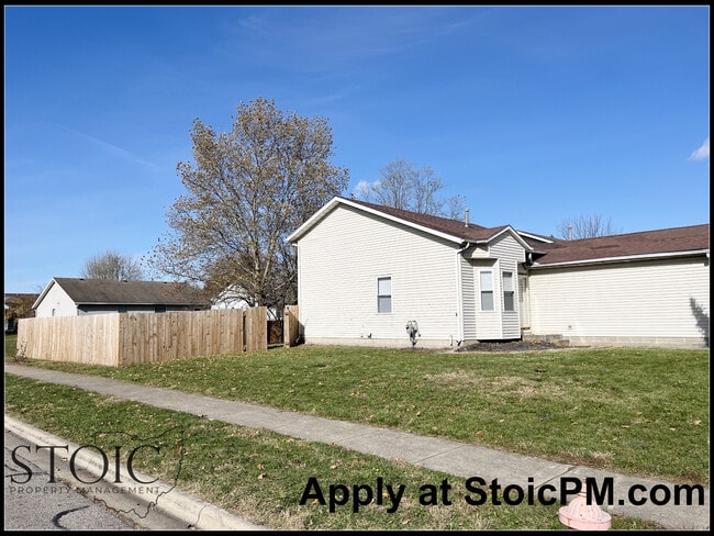 Building Photo - 1639 Butterfly Ct