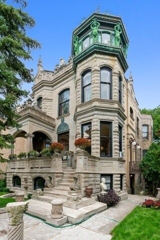 Building Photo - 1430 W Berwyn Ave