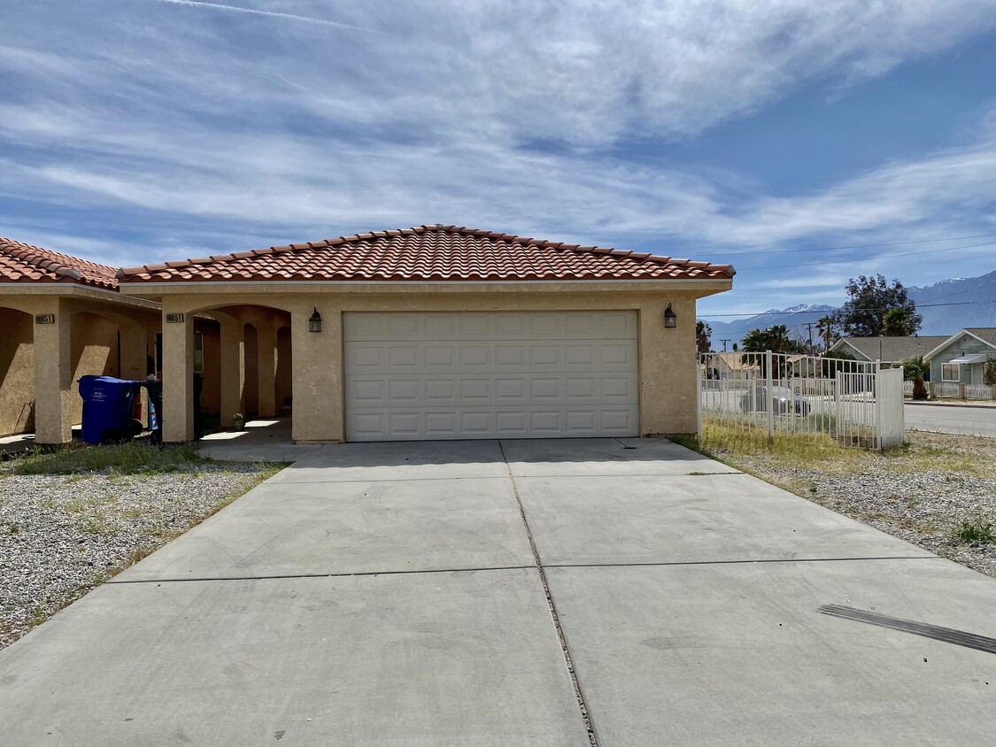 Foto principal - 66651 Ironwood Dr