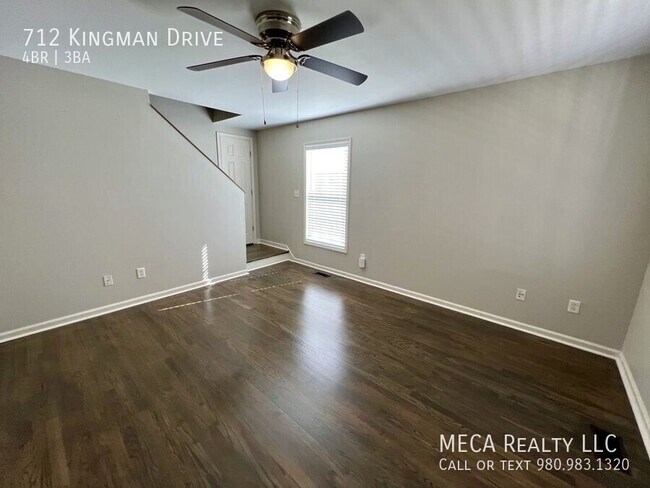 Foto del edificio - 712 Kingman Dr