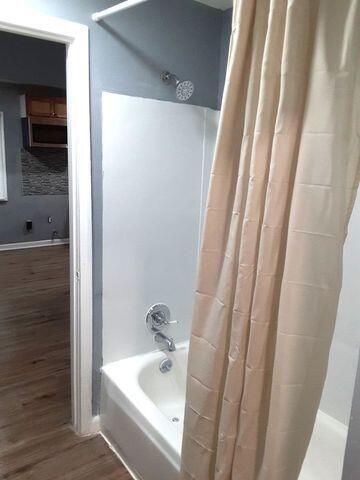 Foto del edificio - 7228 Chalmers Ave