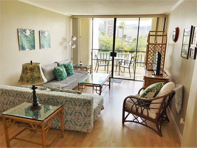 Vistas directas de Ala Wai, el campo de golf y las montañas. - 440 Seaside Ave