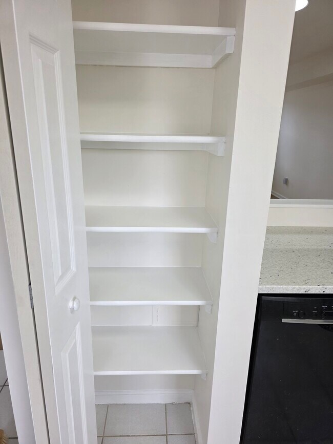 Foto del edificio - 1144 1st St NW