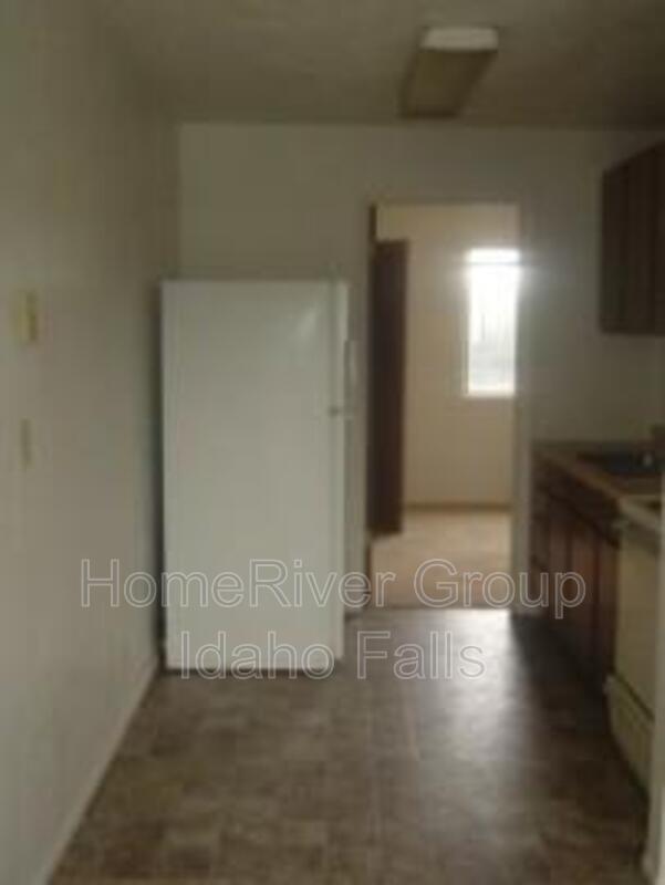 Building Photo - 2486 1st St