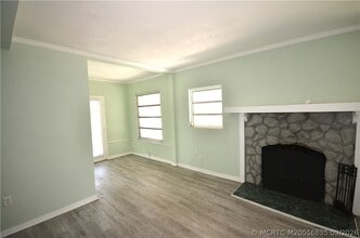 Building Photo - 649 SW Cleveland Ave