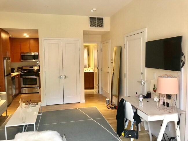 Foto del edificio - 209 Newbury St