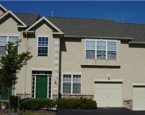 Primary Photo - 202 Castle Dr