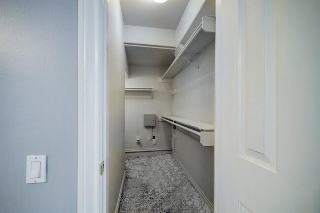 Foto del edificio - 1106 Jackson Blvd