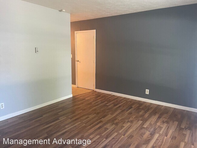 Foto del edificio - 3 br, 1.5 bath House - 70 Vicksburg Lane