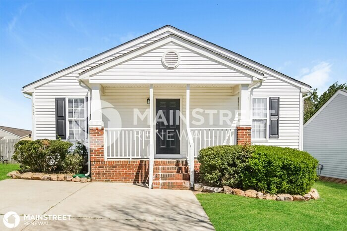 Foto principal - 1517 Pleasant Garden Ln