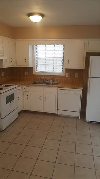 Foto del edificio - 548 Telfair Ct