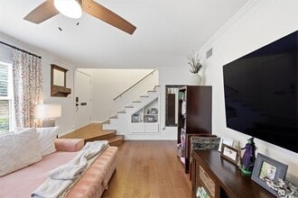 Building Photo - 15 Arpege Way NW