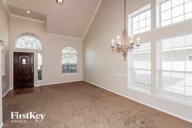 Building Photo - 19211 Sunny Leaf Ln