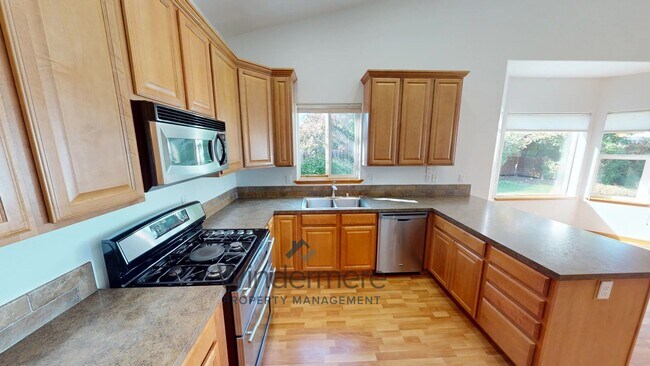 Foto del edificio - 2718 Pebble Ct