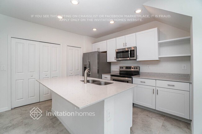 Foto del edificio - 7169 Greenwood Park Cir