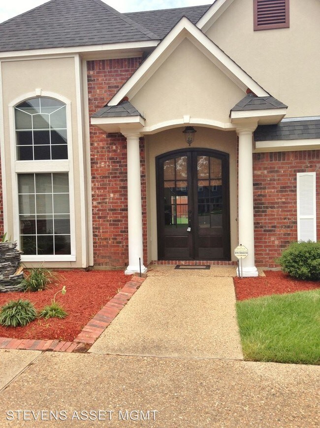Building Photo - 2312 Fernbrook Cir