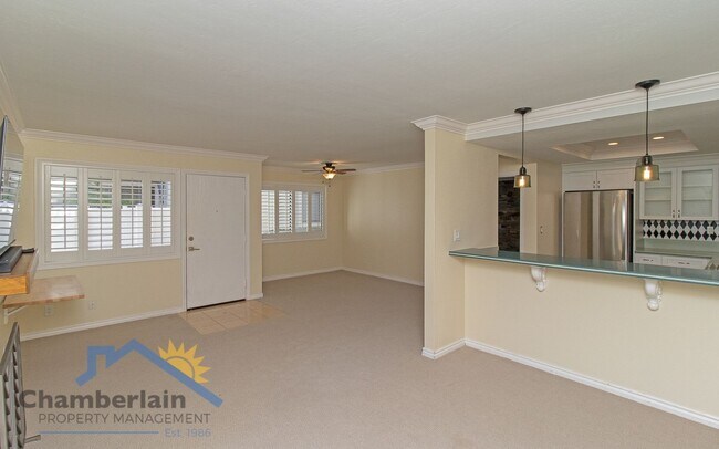 Foto del edificio - Spacious Single Level Condo in La Costa!
