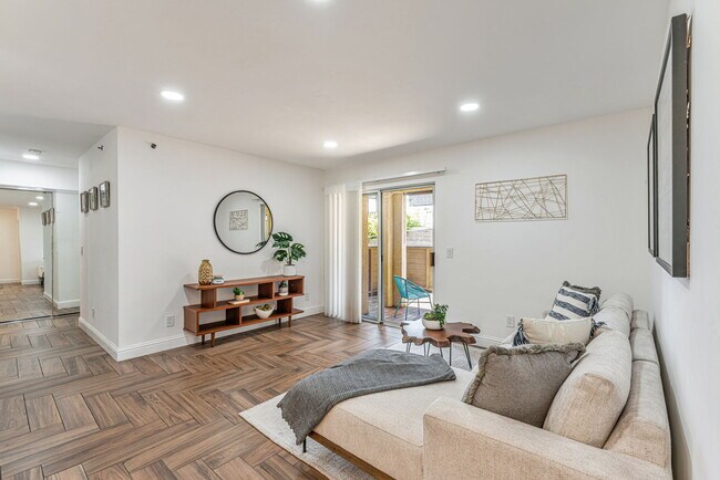 Foto del edificio - 665 Dartmore Ln