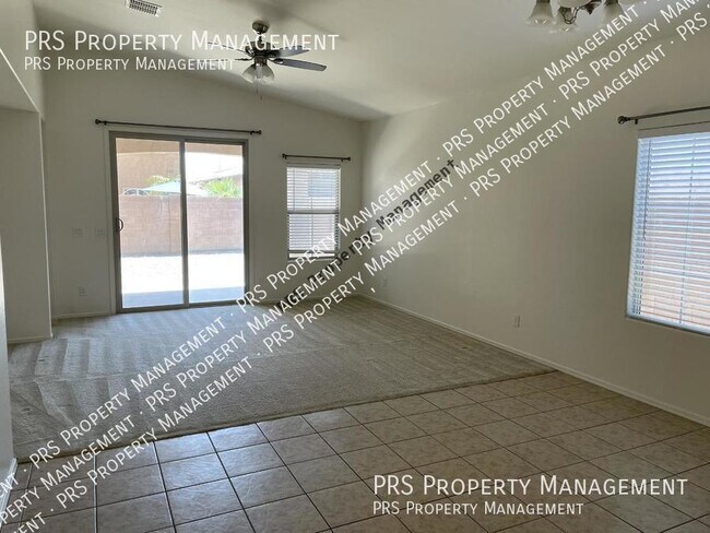 Building Photo - 3321 E Wisteria Pl
