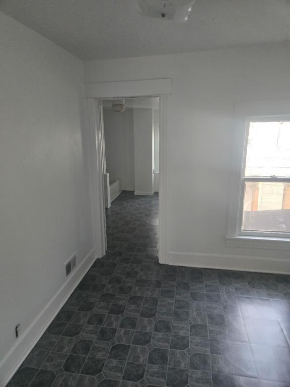 Foto del edificio - 508 W Pleasant St