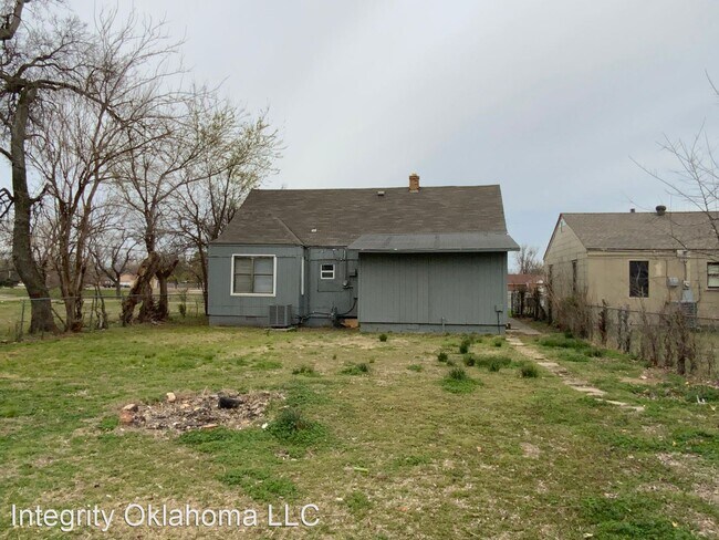 Foto del edificio - 3 br, 1 bath House - 2708 S. Brock Drive
