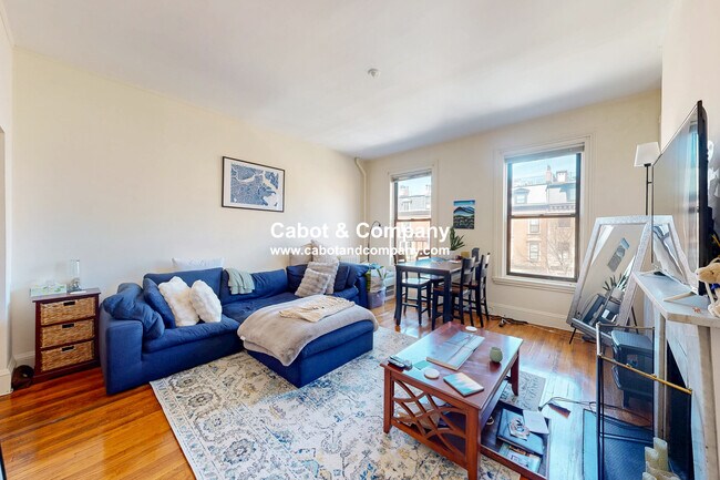 Building Photo - 231 Beacon St