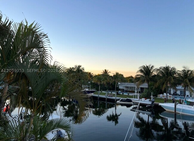 Foto del edificio - 2175 NE 123rd St