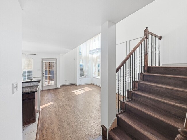 Foto del edificio - 3950 Seaside Ct