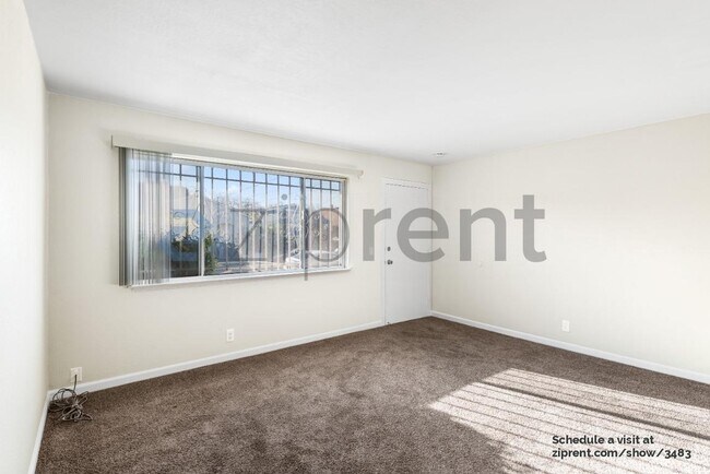 Foto del edificio - 1379 Harmon St