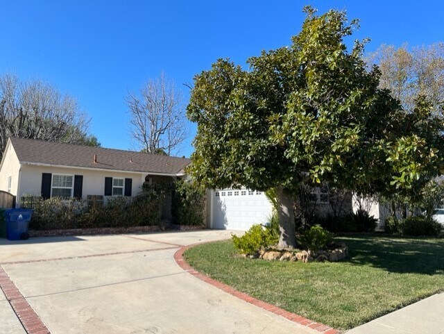 Primary Photo - 6513 Hanna Ave