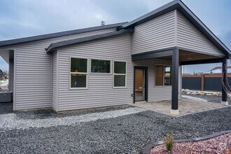 Building Photo - 14066 Rainier Loop