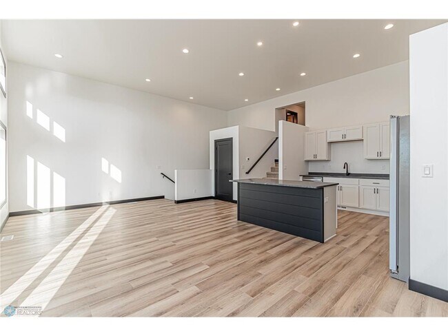 Foto del edificio - 6733 67th Ave S