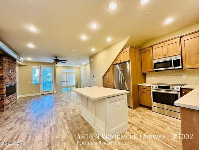 Foto del edificio - 4816 N Woodmere Fairway