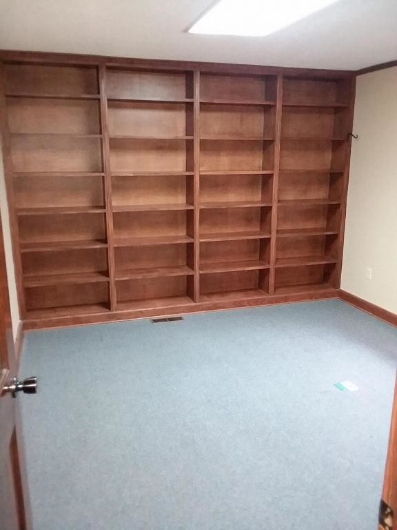 Building Photo - 303 Suite B