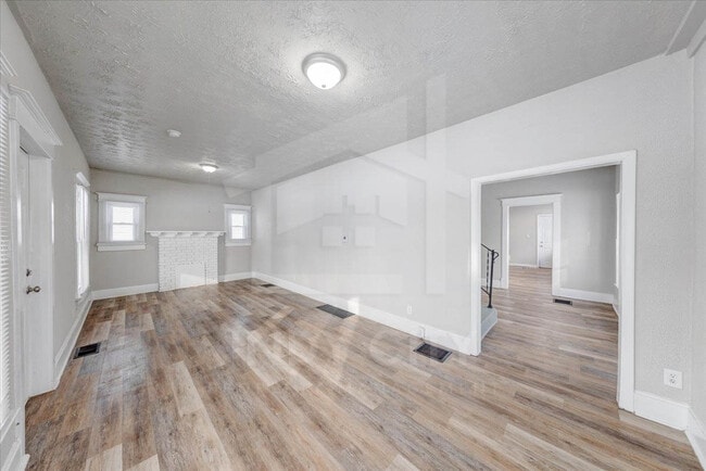 Building Photo - 3437 N Sherman Dr