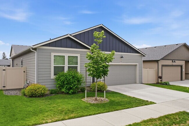 Building Photo - 5709 W Morgantown Ln