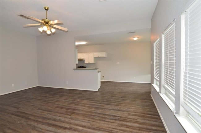Building Photo - 24327 Wild Horses Ln