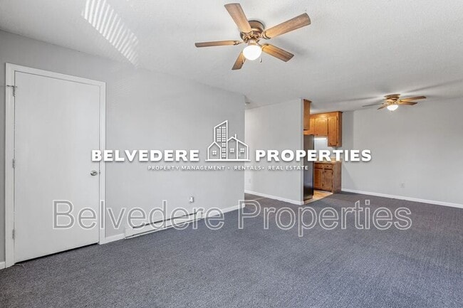 Building Photo - Third Ave N (507)