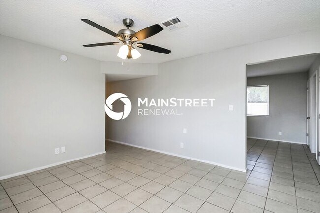 Building Photo - 3 Bedroom Pet-Friendly Home in CHANDLER, AZ with Main Street Renewal