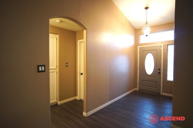 Building Photo - Beautiful 3 Bedroom + Office Home with a Pool!