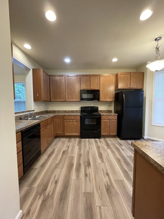 Foto del edificio - 2434 N Berkshire Rd