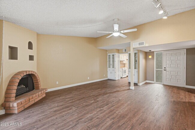 Foto del edificio - 4323 N 29th Pl