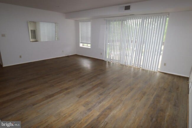 Building Photo - 10850 Green Mountain Cir