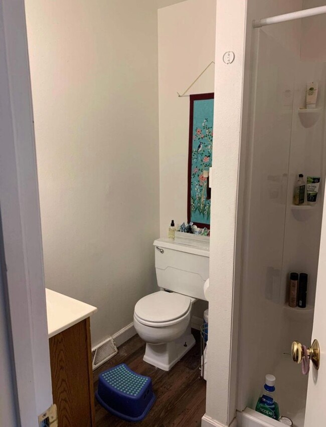 Foto del edificio - $1450  | 3 Bedroom, 1 Bathroom Duplex | No...