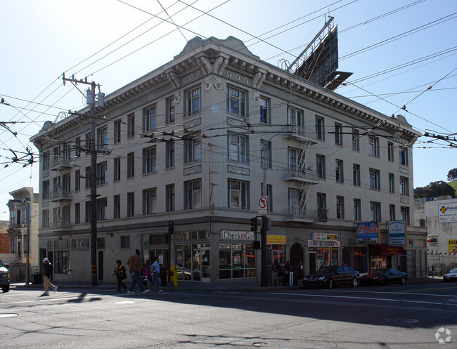 Building Photo - 3001-3019 Mission St