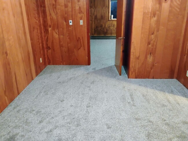Building Photo - Alpine Apartment